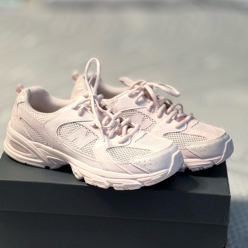 New Balance Pink Sneakers for Comfort and Performance